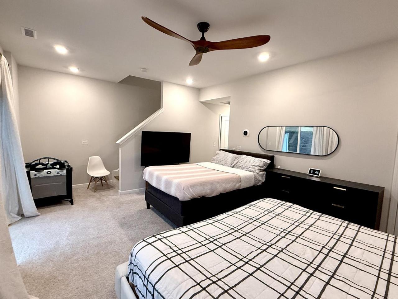 The Villas Buckingham 10 Mins To Rdu Airport Duke Downtown เดอแรม ภายนอก รูปภาพ