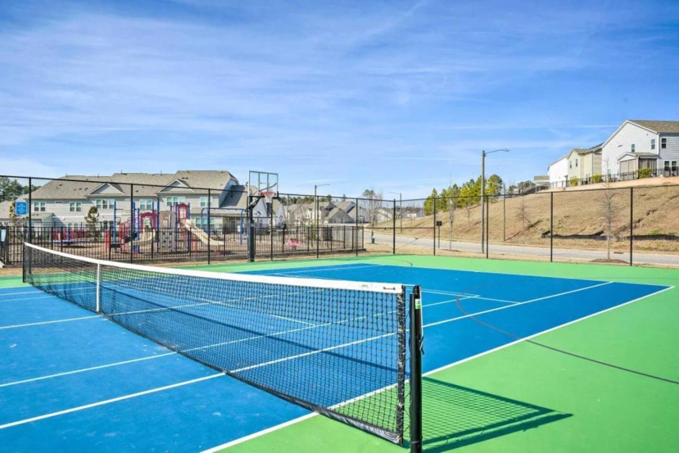 The Villas Buckingham 10 Mins To Rdu Airport Duke Downtown เดอแรม ภายนอก รูปภาพ