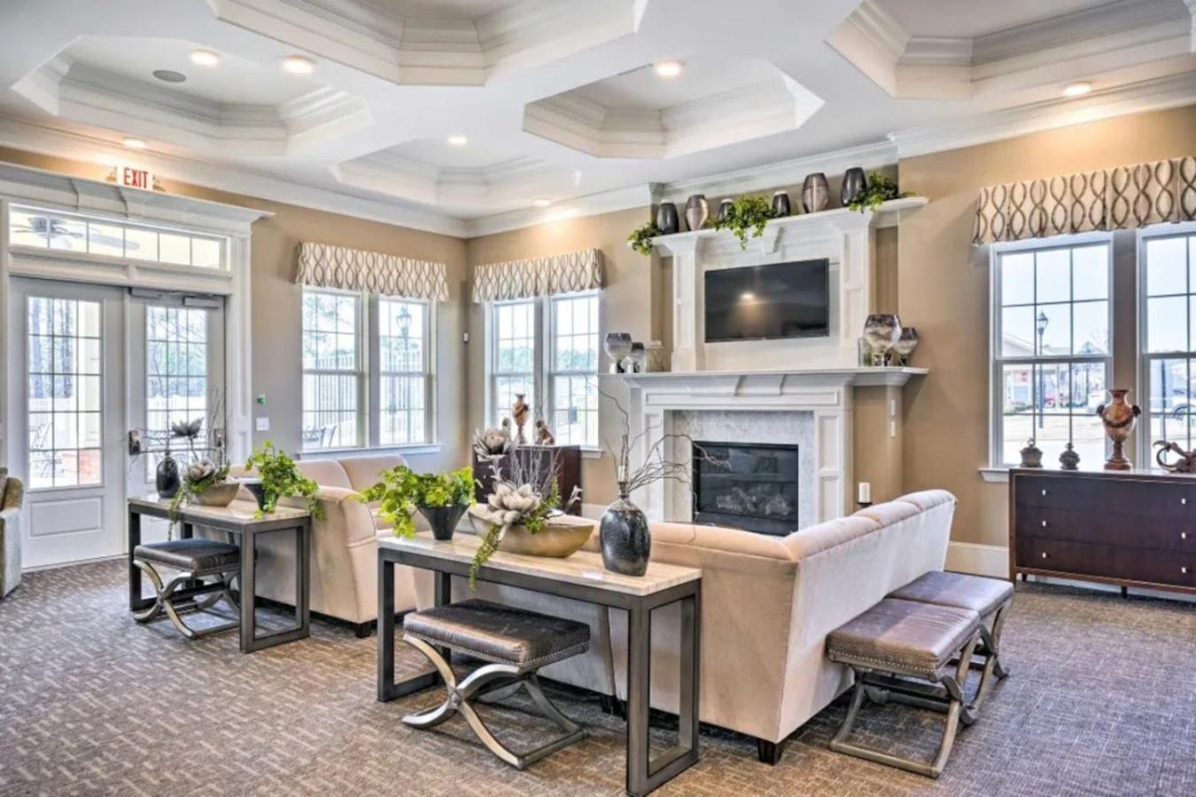 The Villas Buckingham 10 Mins To Rdu Airport Duke Downtown เดอแรม ภายนอก รูปภาพ
