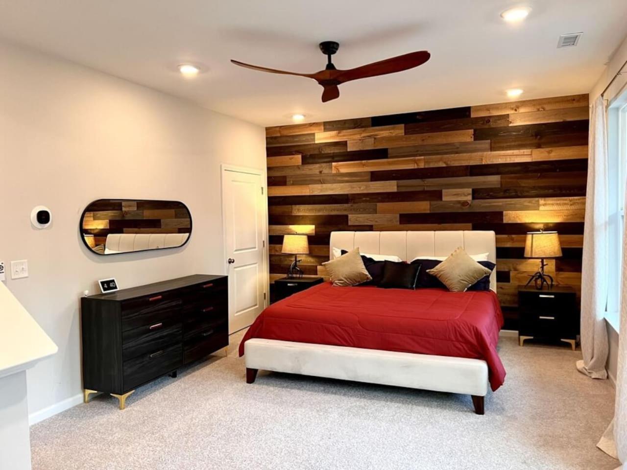 The Villas Buckingham 10 Mins To Rdu Airport Duke Downtown เดอแรม ภายนอก รูปภาพ