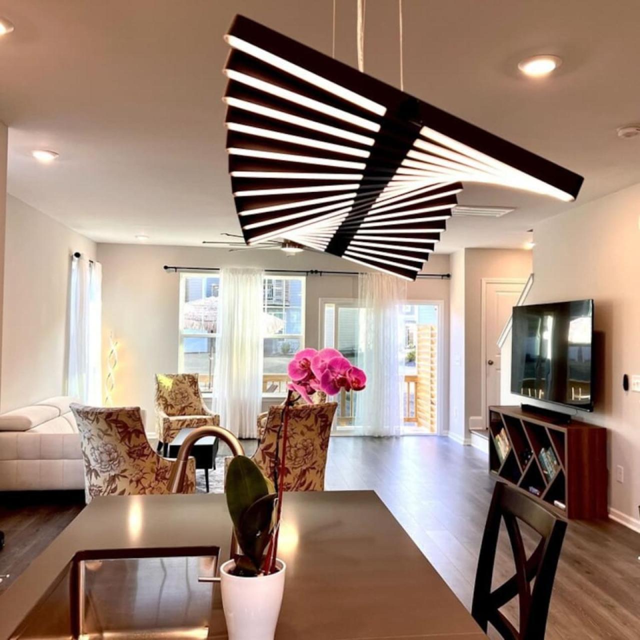 The Villas Buckingham 10 Mins To Rdu Airport Duke Downtown เดอแรม ภายนอก รูปภาพ