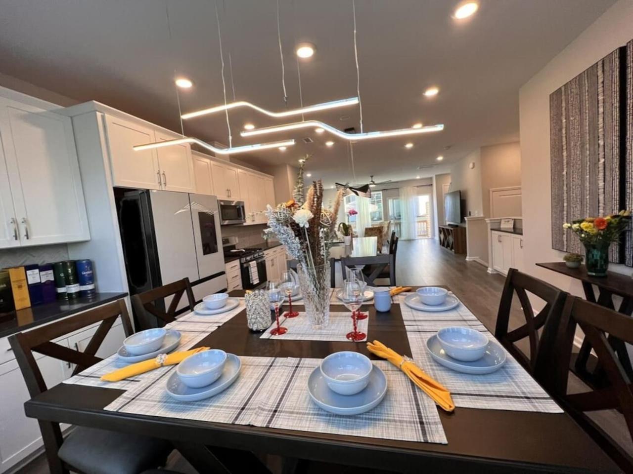 The Villas Buckingham 10 Mins To Rdu Airport Duke Downtown เดอแรม ภายนอก รูปภาพ