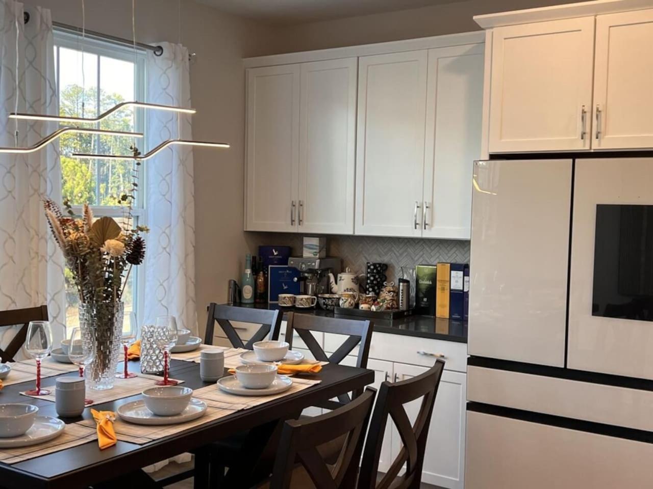 The Villas Buckingham 10 Mins To Rdu Airport Duke Downtown เดอแรม ภายนอก รูปภาพ